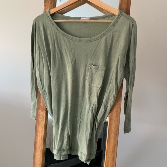 Gap T-shirt - Picture 4 of 5